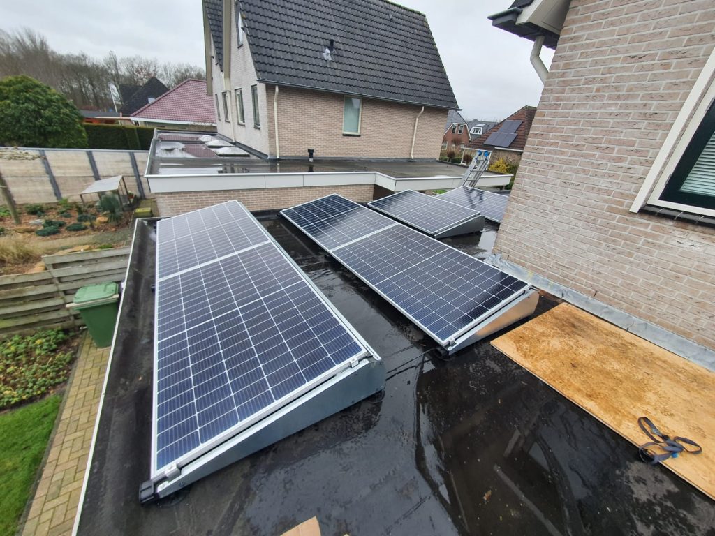 Installatie met platdak opstelling